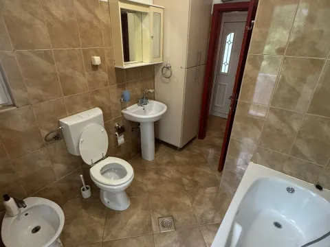 Rent, one bedroom apartment, 55m², Dobrota, Kotor - image 3