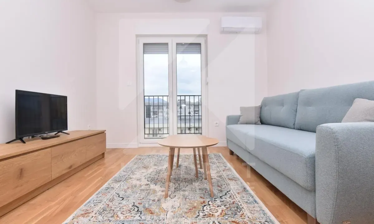 Izdavanje, jednosoban stan, 40m², Tuški Put, Podgorica