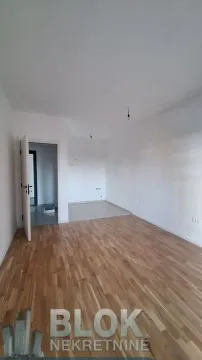 Rent, one bedroom apartment, 47m², Stari Aerodrom, Podgorica - image 2