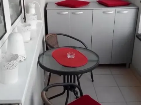 Izdavanje, jednosoban stan, 33m², Novi Sad, Srbija - image 10