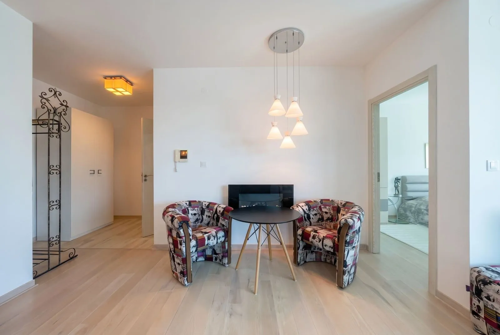 Prodaja, trosoban stan, 84m², Bečići, Budva