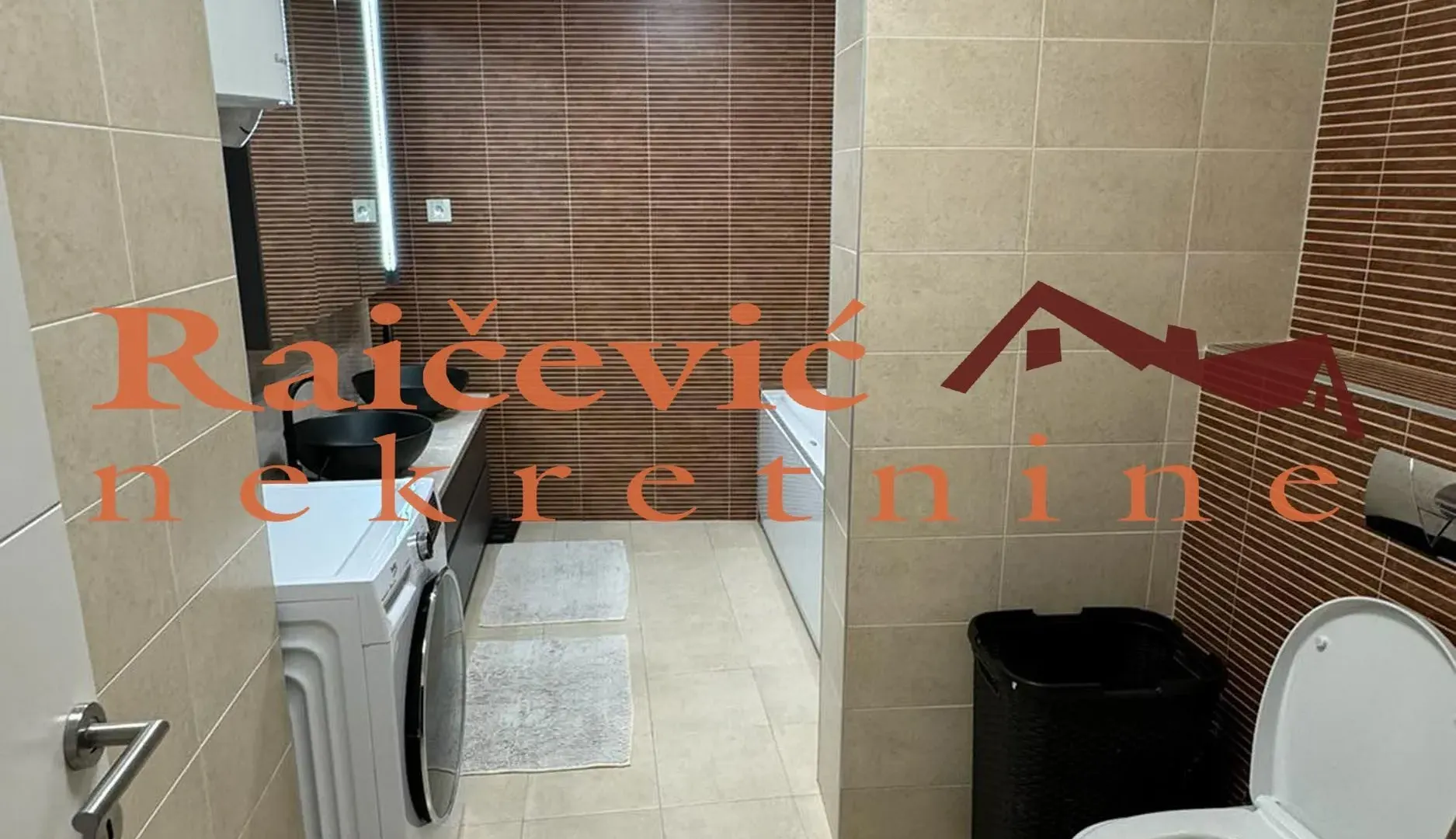 Prodaja, stan, 268m², Rakovica, Beograd