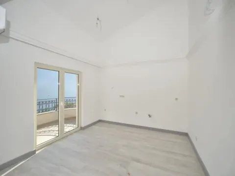 Prodaja, četvorosoban stan, 123m², Herceg Novi, Crna Gora - image 7