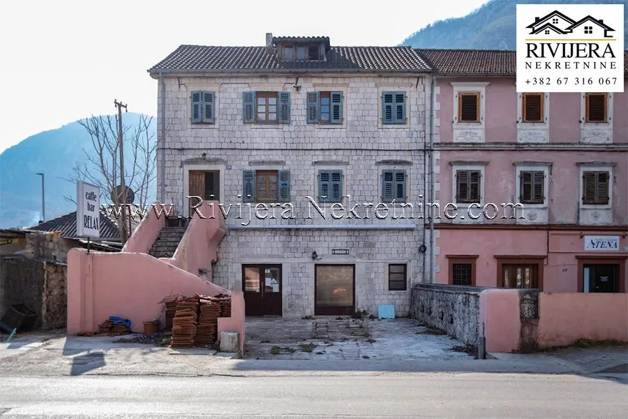 Prodaja, kuća, 300m², Škaljari, Kotor