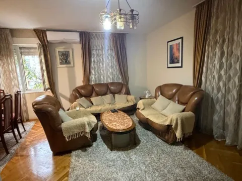 Prodaja, trosoban stan, 90m², Zagorič, Podgorica - image 1