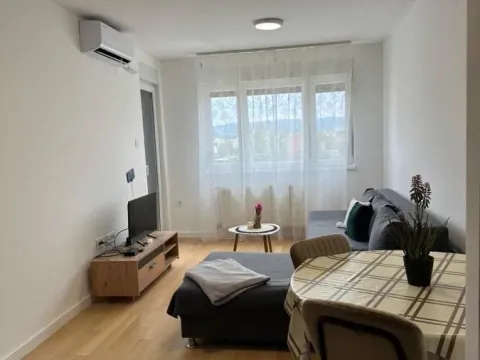 Izdavanje, jednosoban stan, 40m², Novo naselje, Novi Sad - image 3