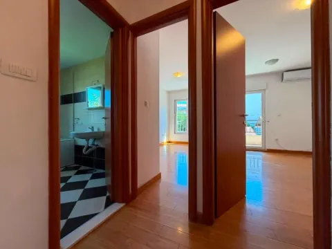 Rent, four bedroom apartment, 109m², Zagorič, Podgorica - image 7