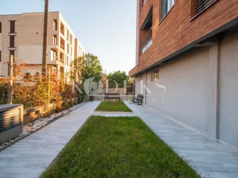 Izdavanje, garsonjera, 30m², Stara Varoš, Podgorica - image 8