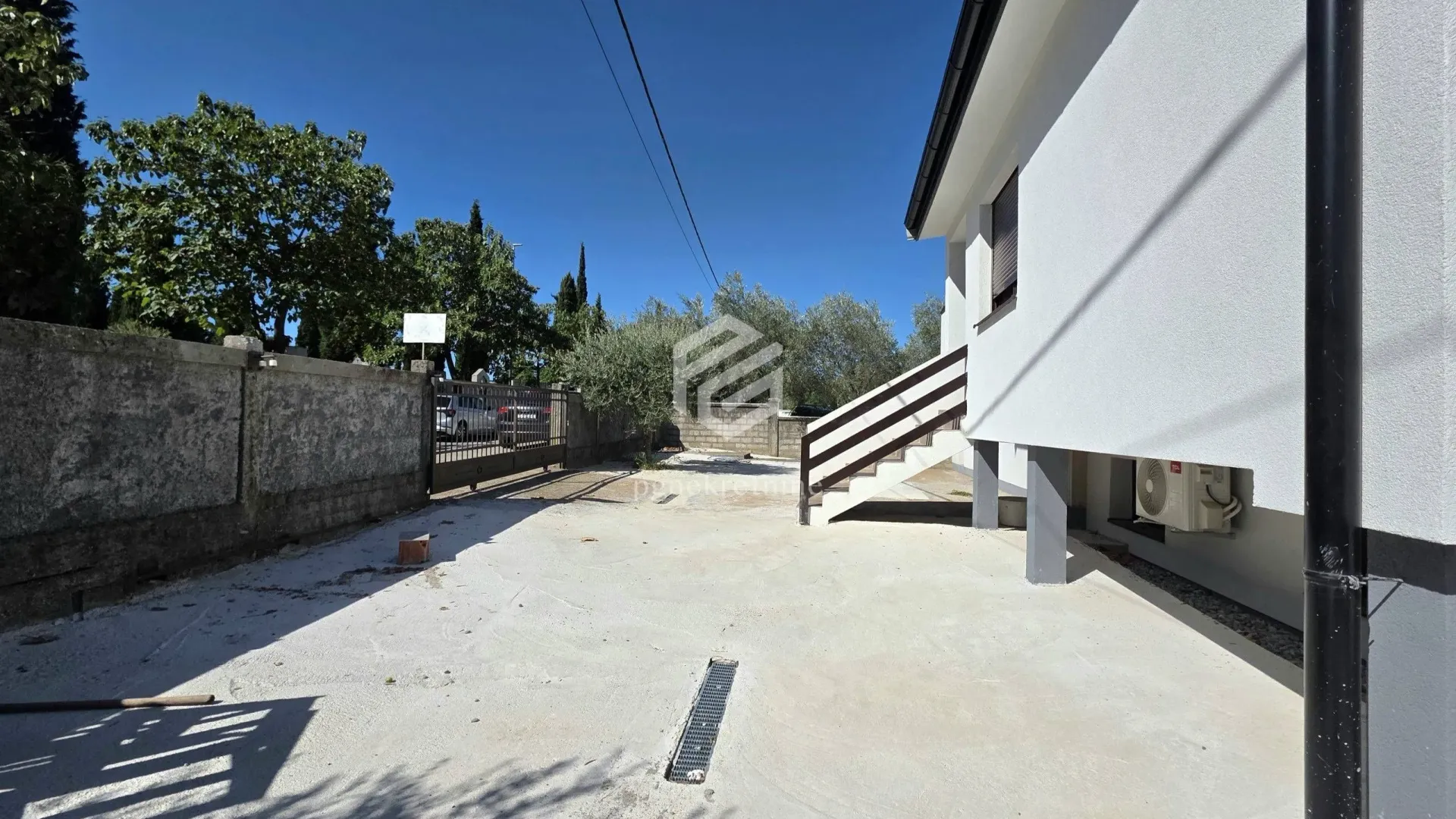 Prodaja, kuća, 343m², Zabjelo, Podgorica