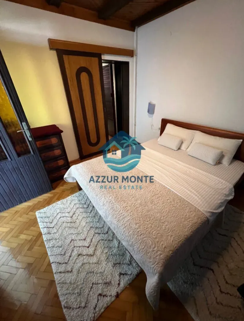 Rent, house, 220m², Polje, Bar