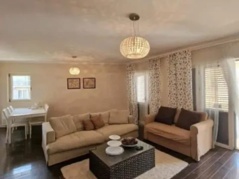 Prodaja, jednosoban stan, 72m², Petrovac, Budva