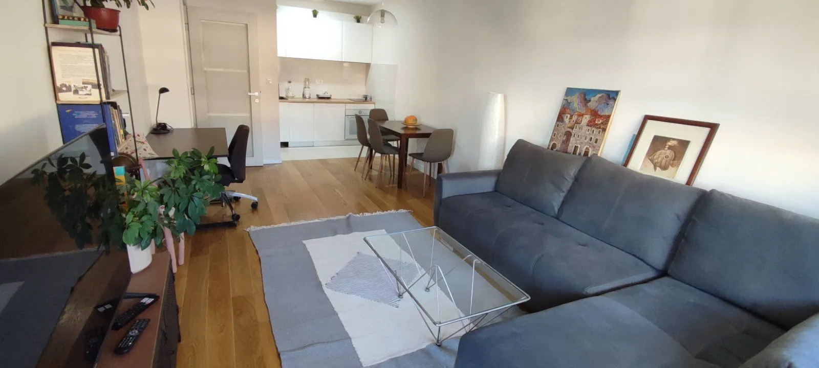 Izdavanje, jednosoban stan, 50m², Central Point, Podgorica