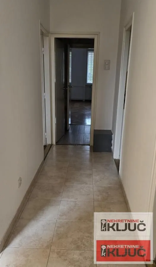 Izdavanje, trosoban stan, 99m², Kej, Novi Sad Sve Podlokacije