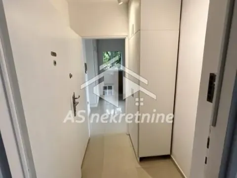 Izdavanje, dvosoban stan, 54m², Kalenić Pijaca, Vračar Sve Podlokacije - image 13