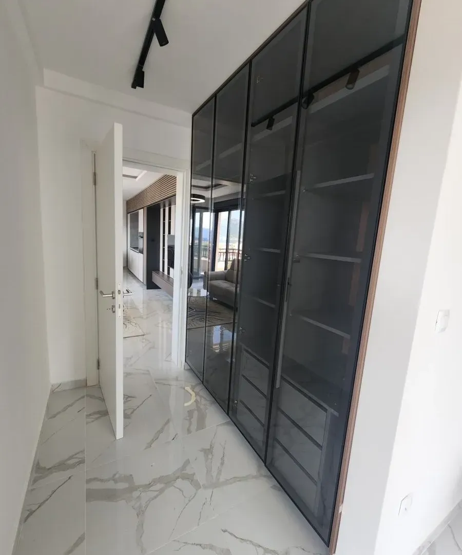 Izdavanje, jednosoban stan, 70m², Centar, Tivat