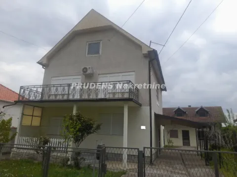 Sale, house, 220m², Bečmen, Surčin
