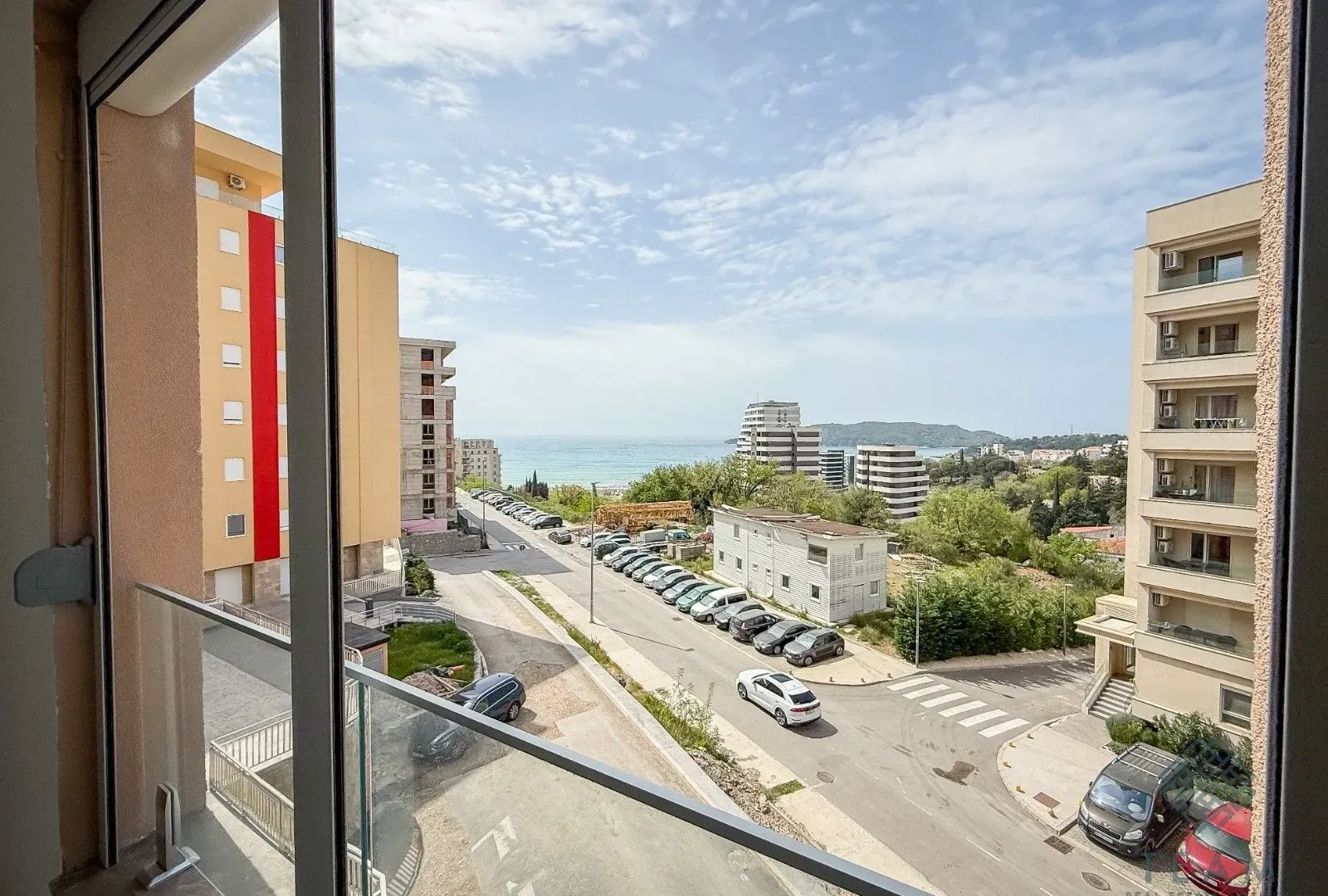 Sale, two bedroom apartment, 59m², Bečići, Budva