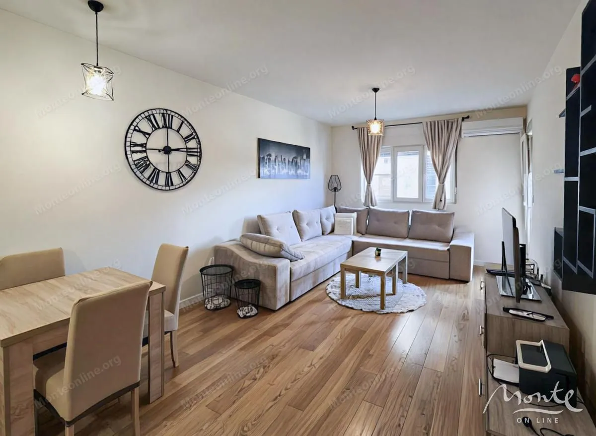 Prodaja, jednosoban stan, 53m², Central Point, Podgorica