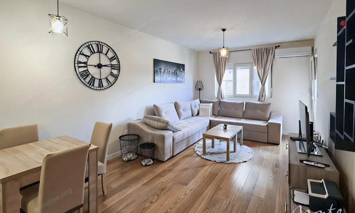 Prodaja, jednosoban stan, 53m², Central Point, Podgorica