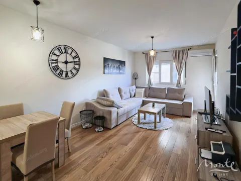 Prodaja, jednosoban stan, 53m², Central Point, Podgorica - image 1