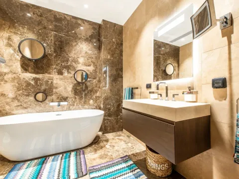 Prodaja, četvorosoban stan, 500m², Đuraševići, Tivat - image 44