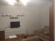 Izdavanje, trosoban stan, 73m², Centar, Jagodina - image 9