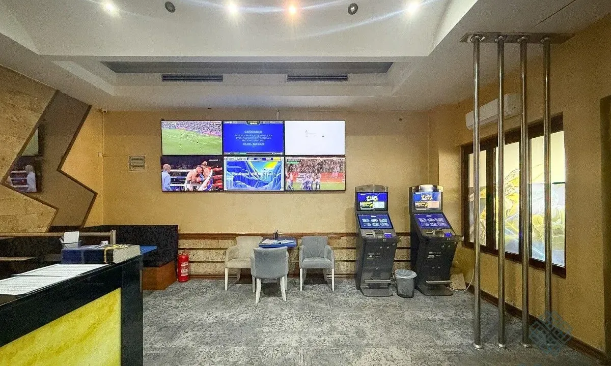 Izdavanje, poslovni prostor, 72m², Preko Morače, Podgorica