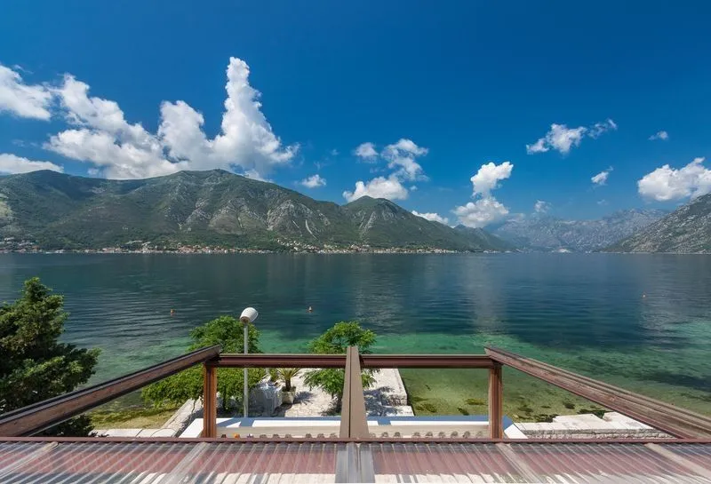 Sale, house, 365m², Dobrota, Kotor