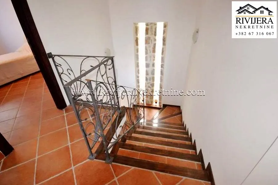 Sale, house, 235m², Kostanjica, Kotor