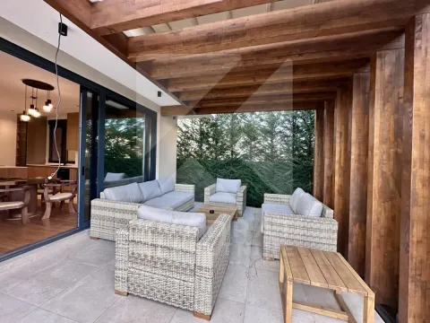 Prodaja, kuća, 230m², Gornja Gorica, Podgorica - image 4