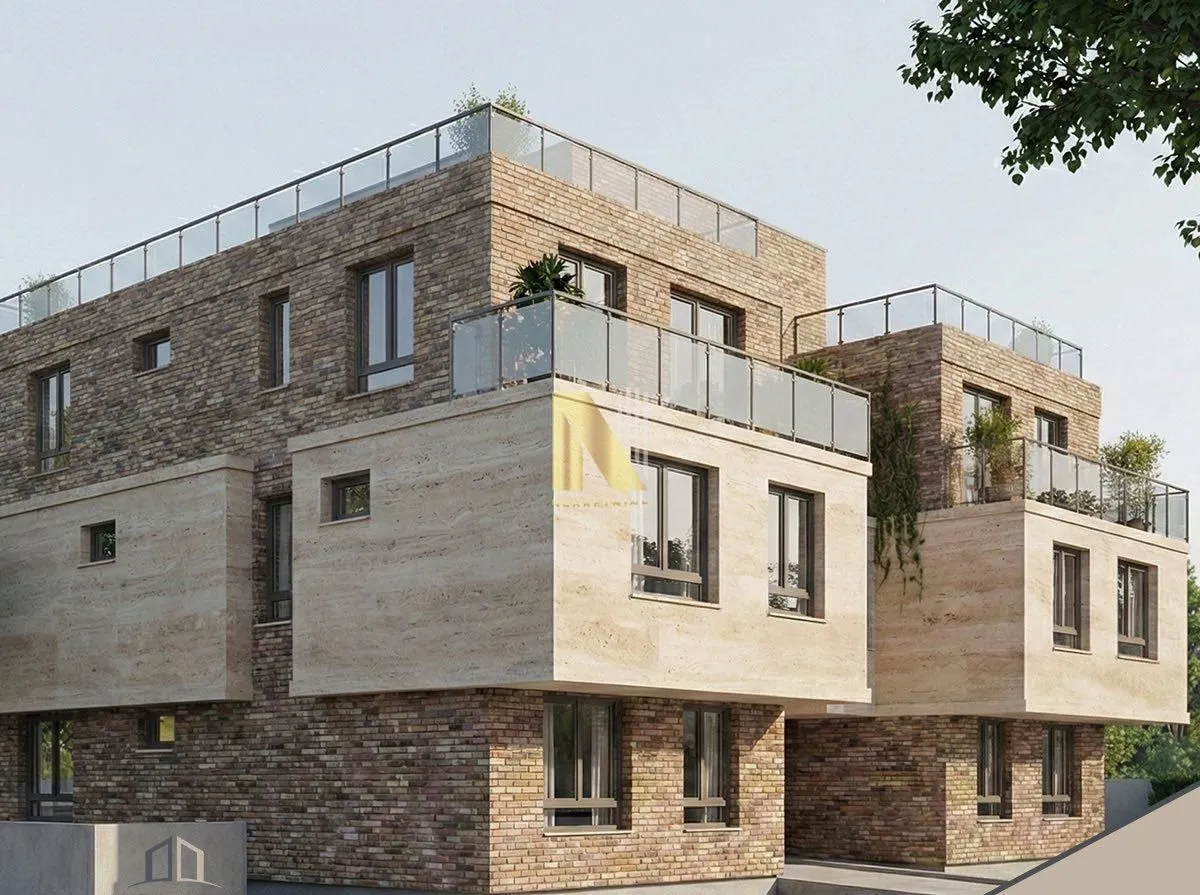 Prodaja, trosoban stan, 95m², Petrovaradin, Novi Sad