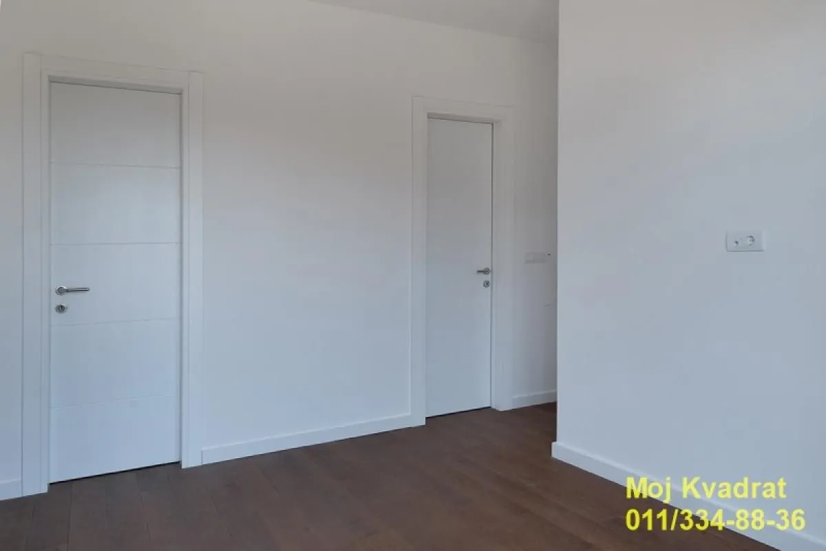 Prodaja, trosoban stan, 92m², Vukov Spomenik, Zvezdara Sve Podlokacije