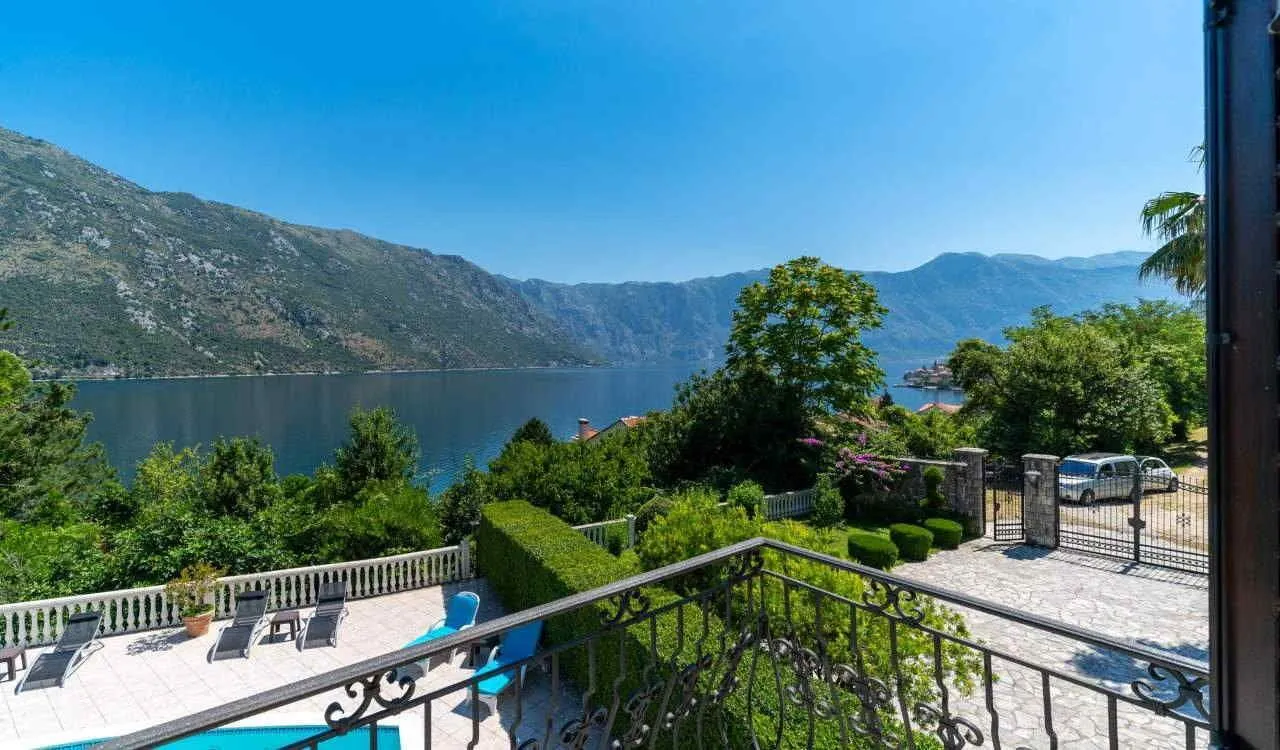 Prodaja, kuća, 278m², Stoliv, Kotor