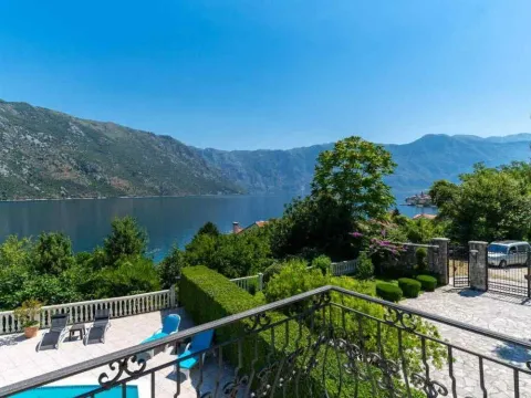 Prodaja, kuća, 278m², Stoliv, Kotor - image 12