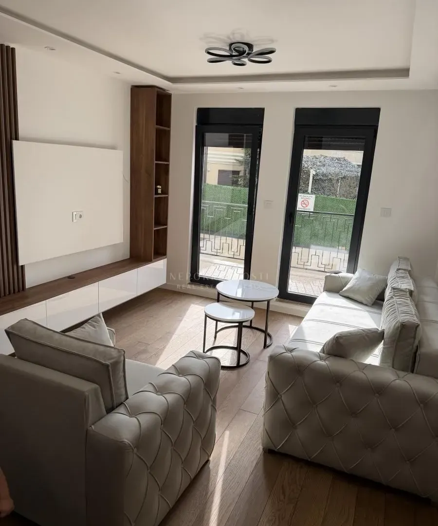 Izdavanje, jednosoban stan, 45m², Lekino Brdo, Voždovac Sve Podlokacije