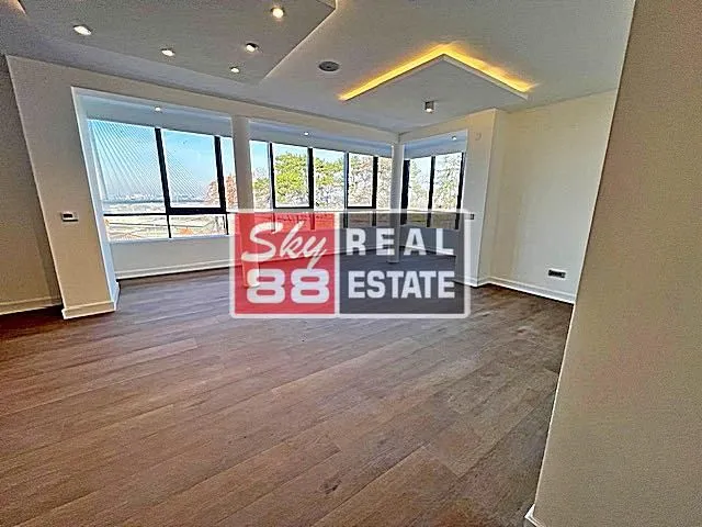 Rent, four bedroom apartment, 177m², Senjak, Beograd