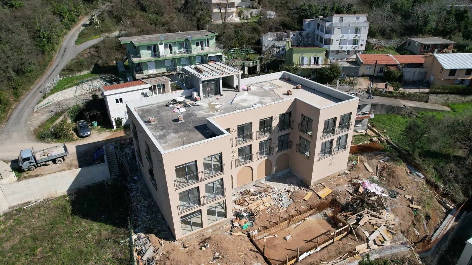 Prodaja, ugostiteljski objekat, 1680m², Seoce, Budva