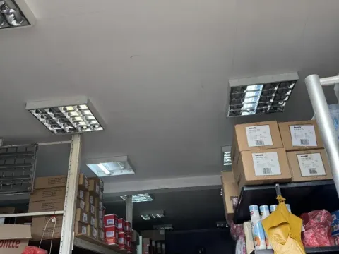 Izdavanje, poslovni prostor, 100m², Surčin, Beograd - image 7