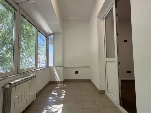 Sale, three bedroom apartment, 103m², Cvetni Trg, Vračar Sve Podlokacije - image 18