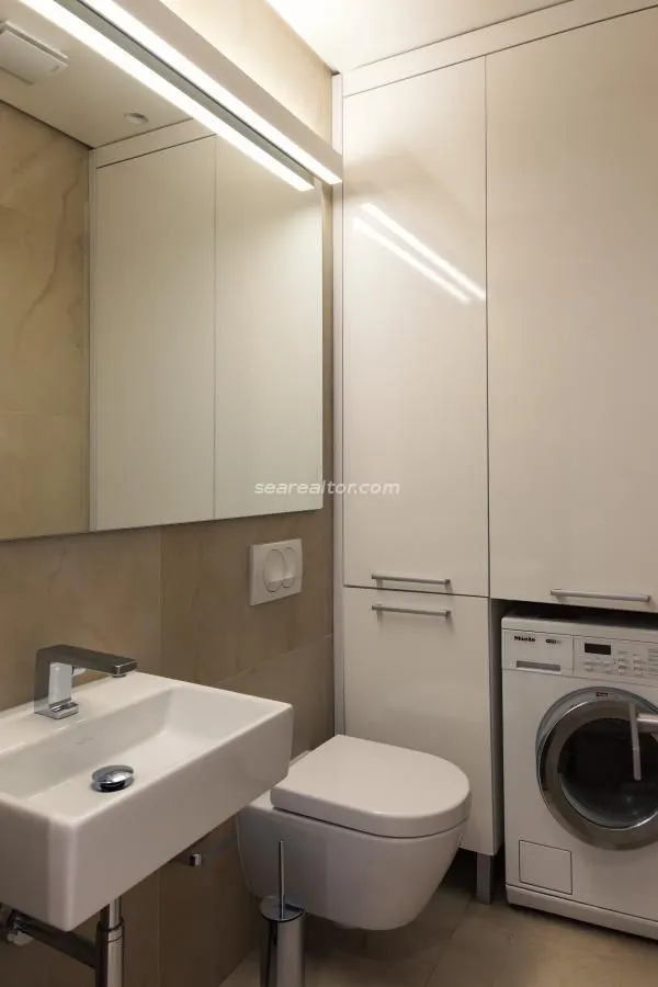 Izdavanje, dvosoban stan, 148m², Budva, Crna Gora