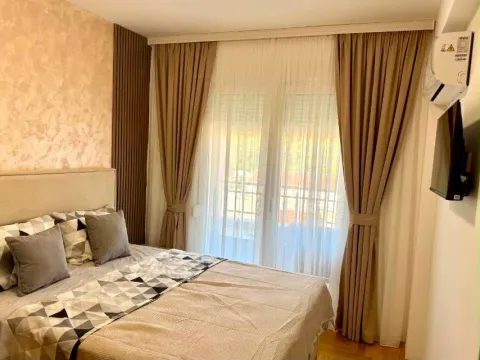 Rent, two bedroom apartment, 62m², Radanovići, Kotor - image 4