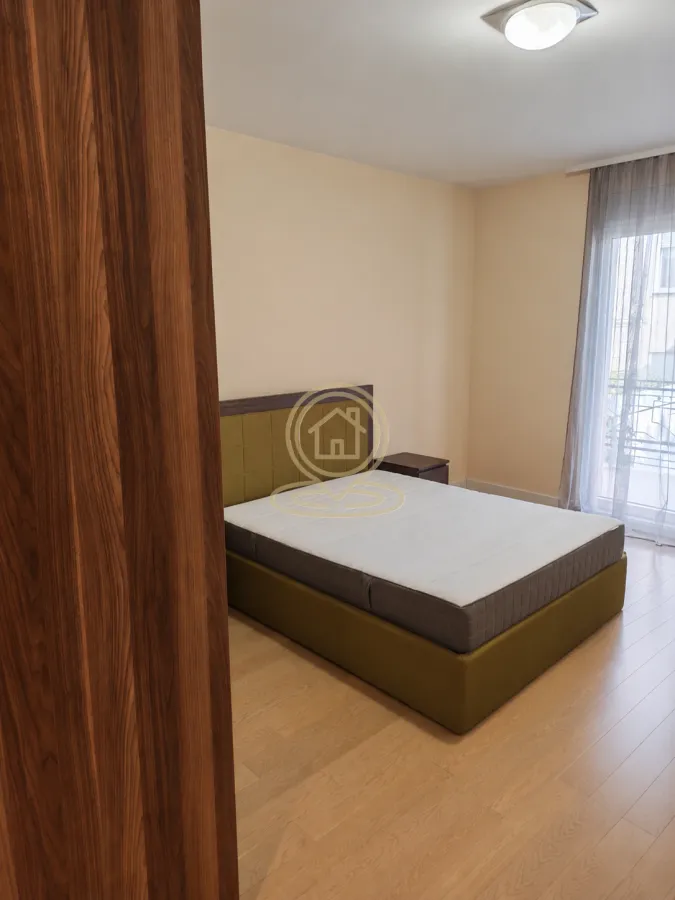 Rent, four bedroom apartment, 180m², Vračar Hram, Vračar Sve Podlokacije
