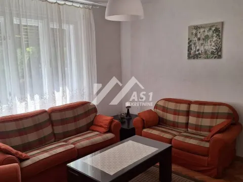 Izdavanje, kuća, 97m², Salajka, Novi Sad Sve Podlokacije - image 1