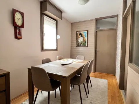 Izdavanje, dvosoban stan, 85m², Blok 5, Podgorica - image 4