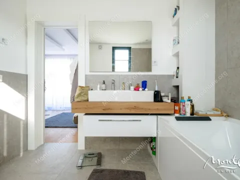 Prodaja, kuća, 162m², Kotor, Crna Gora - image 35