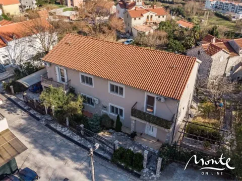 Prodaja, kuća, 180m², Morinj, Kotor