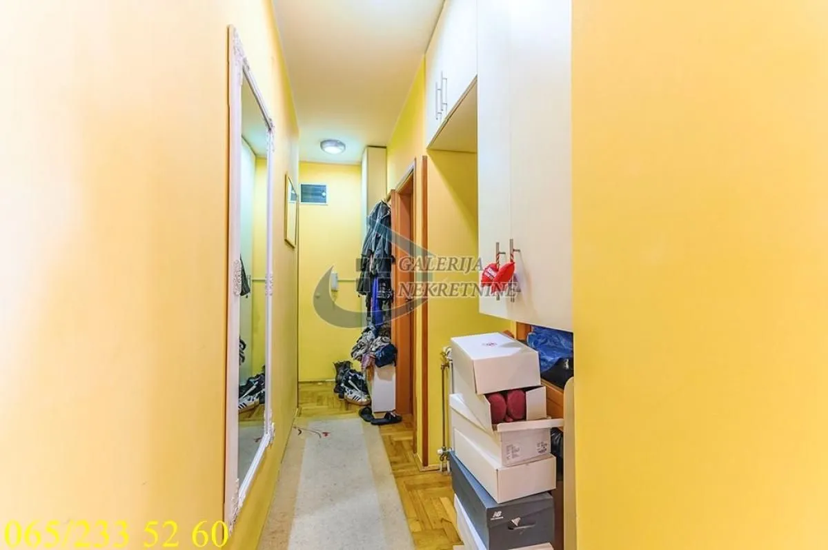 Prodaja, jednosoban stan, 31m², Kanarevo Brdo, Beograd
