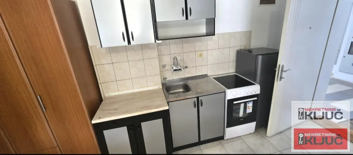 Izdavanje, garsonjera, 30m², Adice, Novi Sad Sve Podlokacije