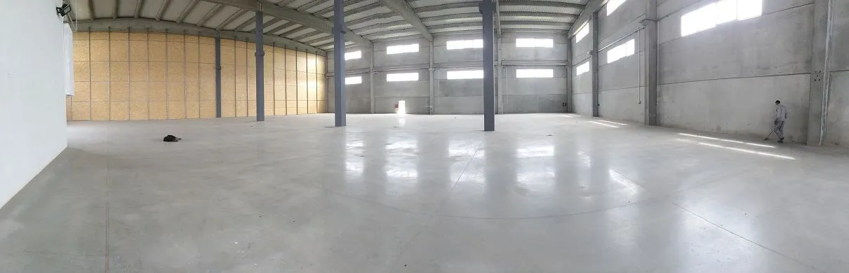 Izdavanje, poslovni prostor, 2000m², Zemun Sve Podlokacije, Beograd