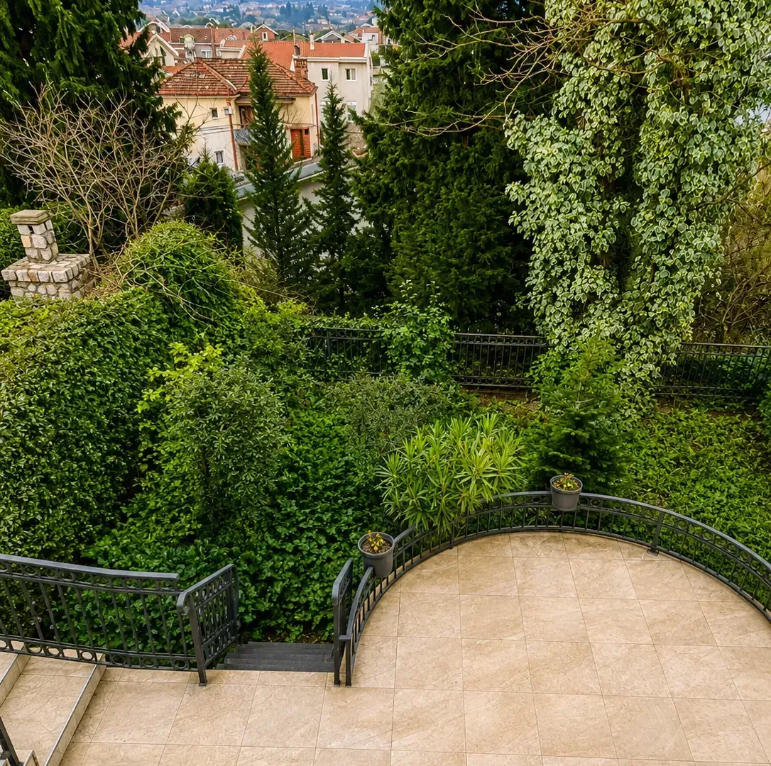 Rent, house, 400m², Gorica C, Podgorica